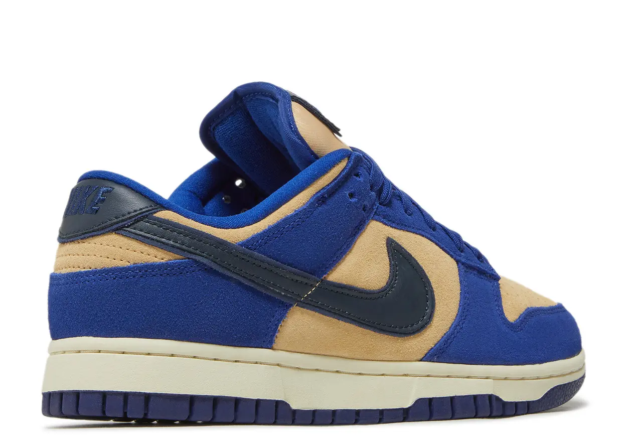Wmns Dunk Low LX ‘Blue Suede’ 3